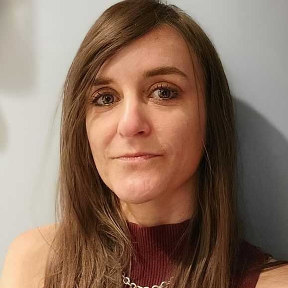 Meet your Posher, Laura - Picture 4 of 16